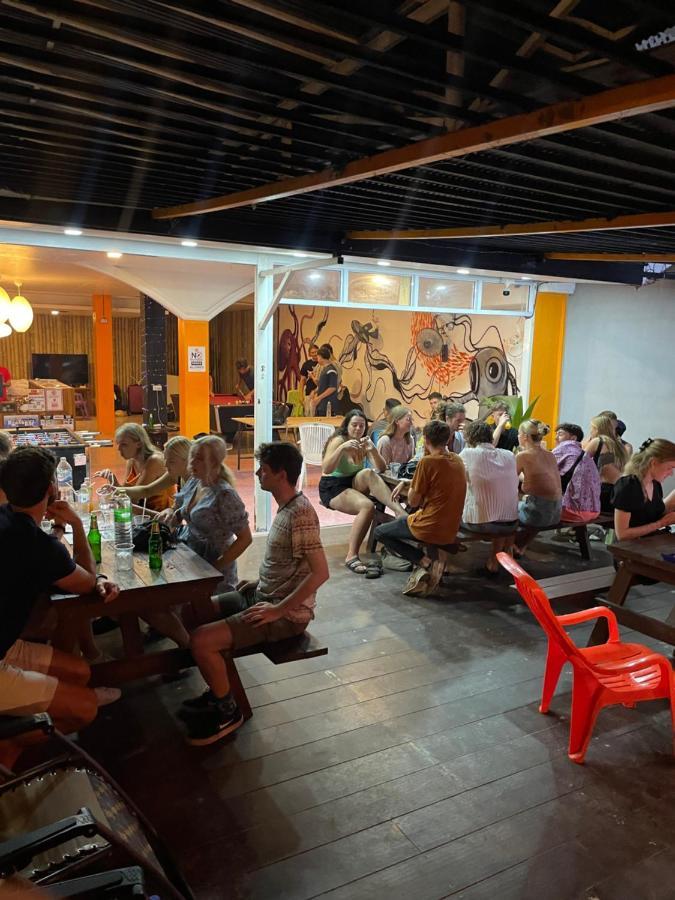 A Pousada Revolution Ko Tao Exterior foto